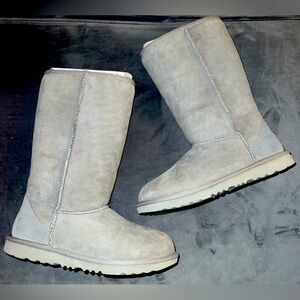UGG Classic ll Tall Boot ‘Grey’ Size 6.5W 5Kids